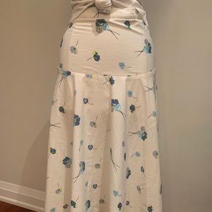 Cream peasant skirt with small blue flowers / NWT